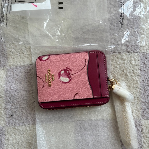 Coach Zip Card Case CR832 IM/FLOWER PINK/BRIGHT VIOLET Pink Cherry Print - Picture 6 of 6